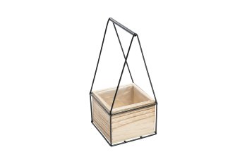 wood/metal planter with bracket